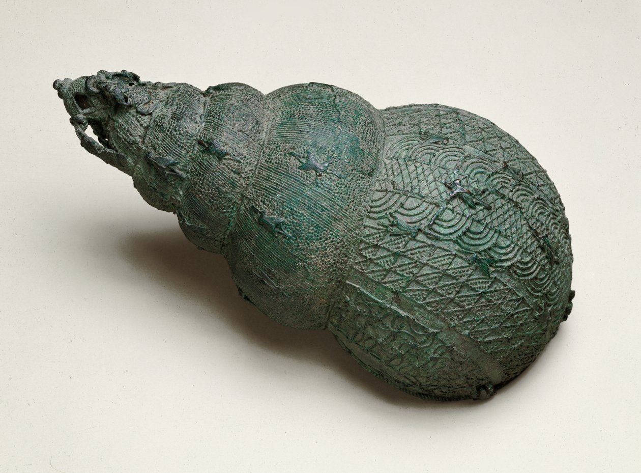 Navio em forma de concha, Igbo-Ukwu, do século IX ao X (bronze com chumbo) de Nigerian