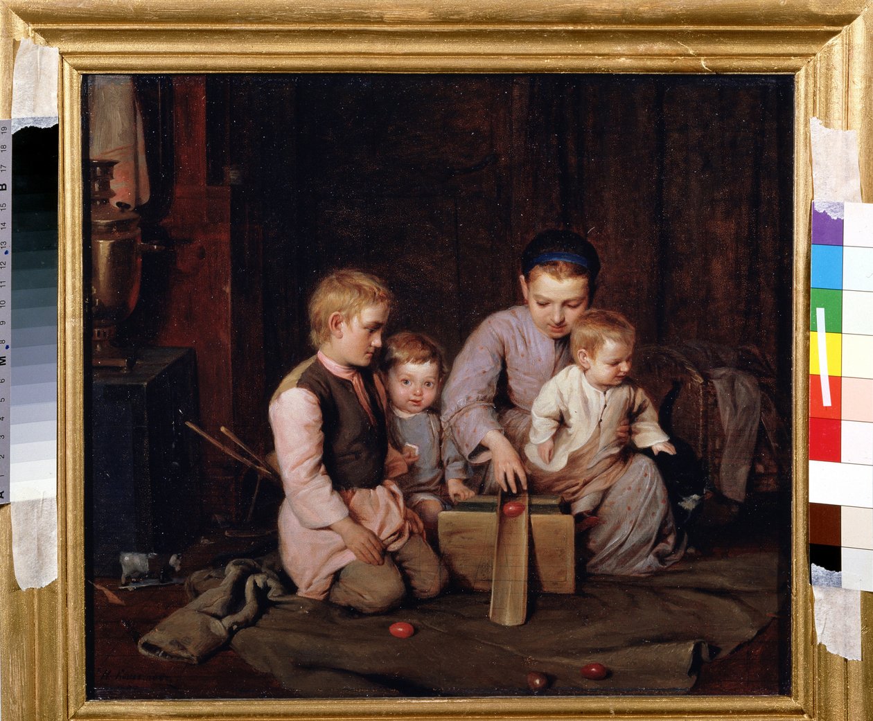 Jogos do Ovo da Páscoa. Quatro crianças brincam com ovos de madeira numa gamela de madeira, sentadas num casaco, espalhadas pelo chão da casa. Pintura de Nikolai Andreevitch Kocheliov (1840-1918), óleo sobre tela de Nikolai Andreevich Kocheliov