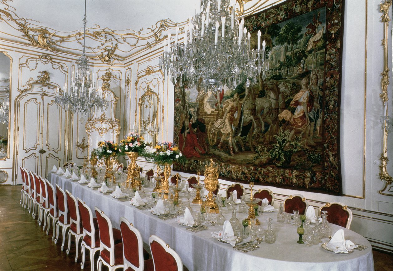 01119 Salão de Banquetes do Estado projetado por Nikolaus Pacassi (1716-90) (foto) de Nikolaus Pacassi