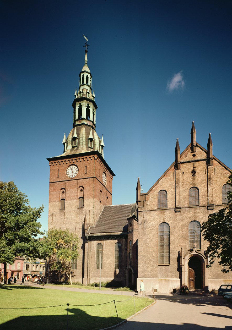 Vista da Catedral, construída entre 1697 e 1999 de Norwegian School