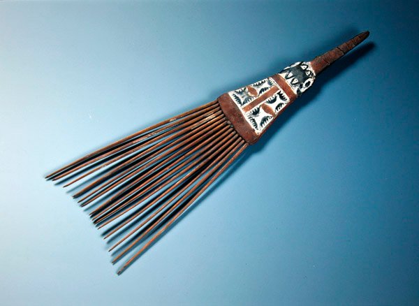 Pente de dente cortado de uma vara de bambu, das ilhas do Almirantado, antes de 1885 (bambu) de Oceanic
