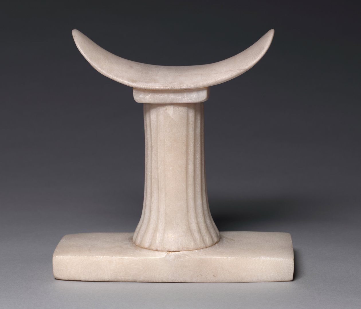 Encosto de cabeça de Irut, 5ª ou 6ª dinastia, c.2454-2140 aC de Old Kingdom Egyptian