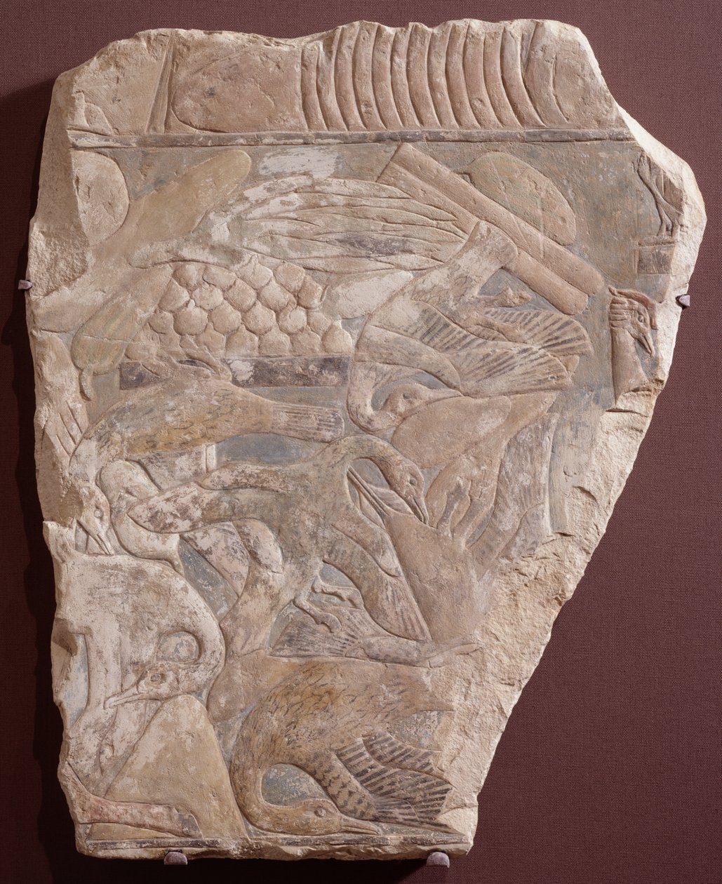 Relevo Mostrando Ofertas para os Falecidos, 2450/2290 BC (calcário pintado) de Old Kingdom Egyptian