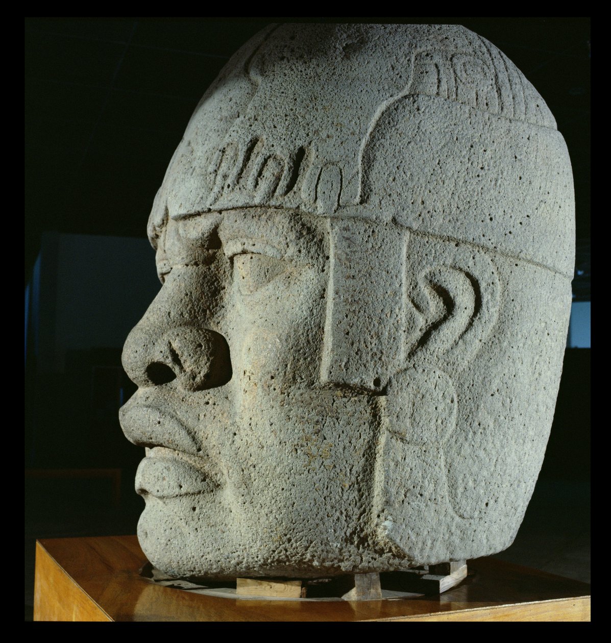 Cabeça colossal 4 de San Lorenzo, Veracruz, México, pré-clássico (basalto) de Olmec