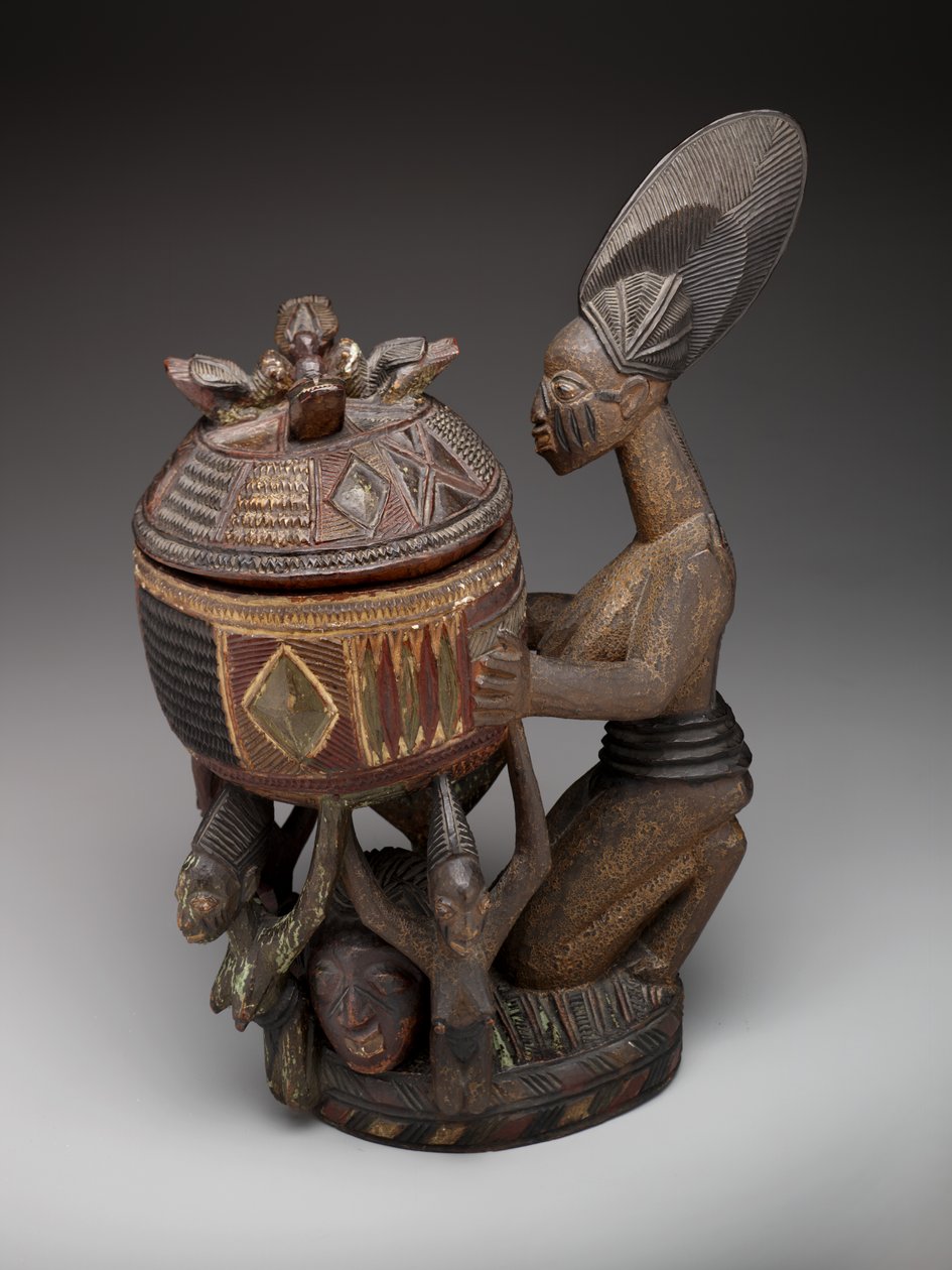 Figura feminina ajoelhada com tigela (olumeye), c.1910 a c.1938 (madeira, pigmento e tinta) de Olowe of Ise