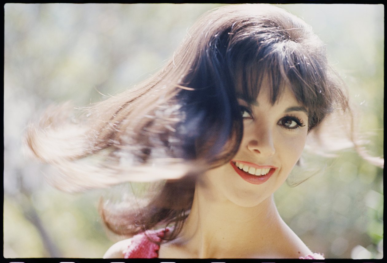 Marlo Thomas atirando o cabelo dela de Orlando Suero