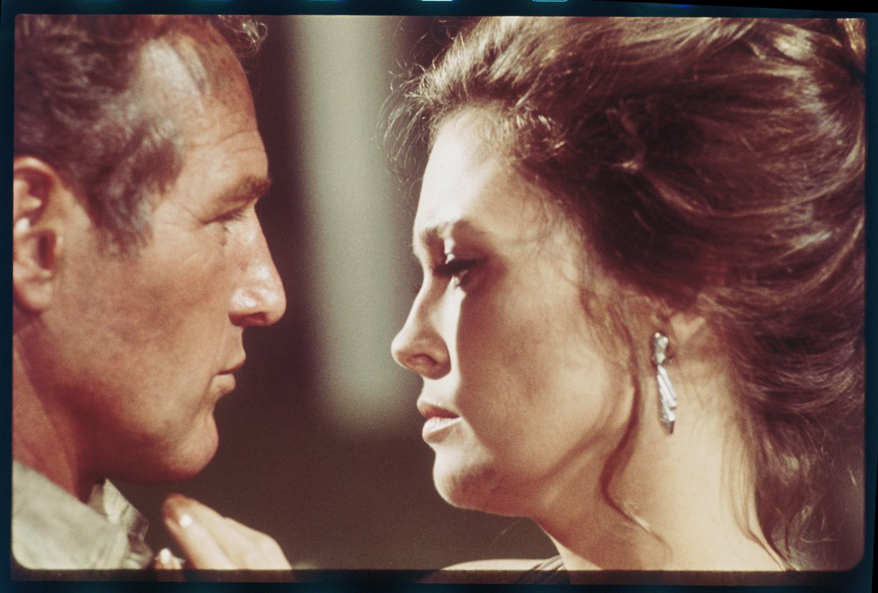 Paul Newman e Faye Dunaway no conjunto de 
