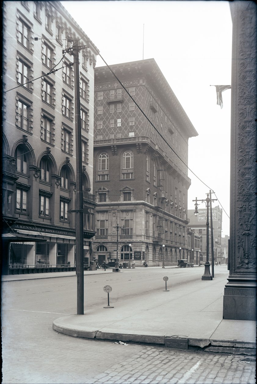 Missouri Athletic Club, da Fourth Street. Maio de 1921 de Oscar C. Kuehn