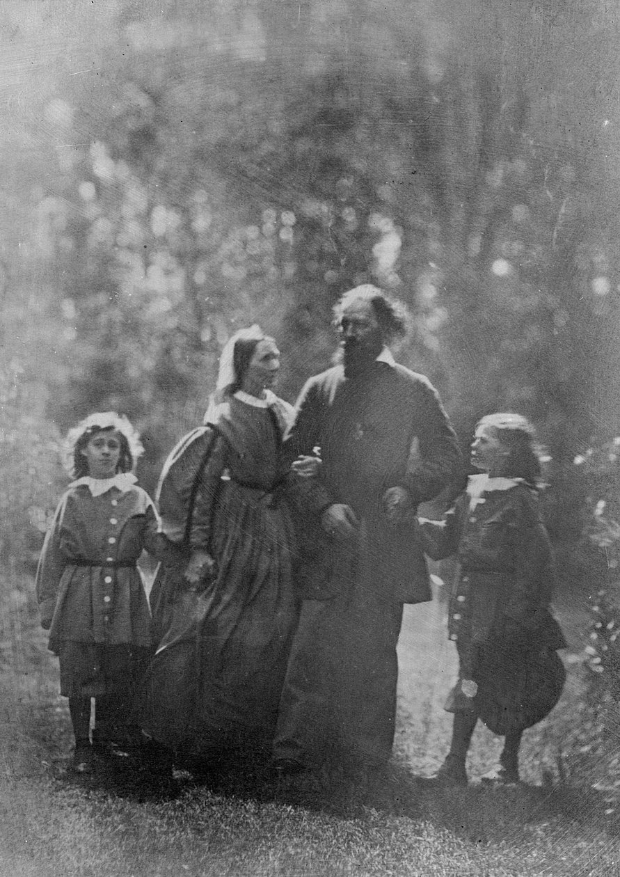 Alfred, Lord Tennyson com sua esposa Emily e dois filhos, Hallam e Lionel, c.1862 (albumen print) de Oscar Gustav Rejlander