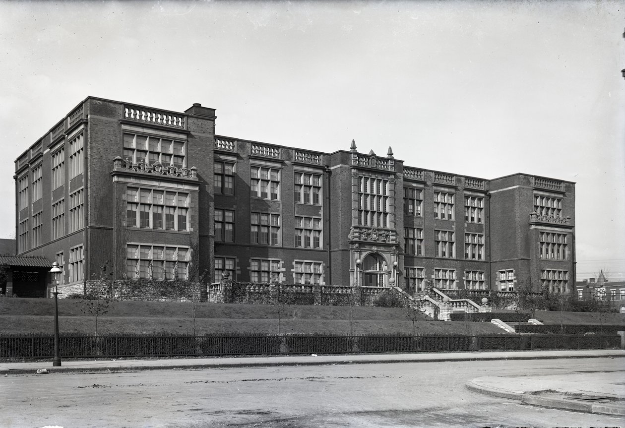 Teachers College, St. Louis de Oscar Kuehn