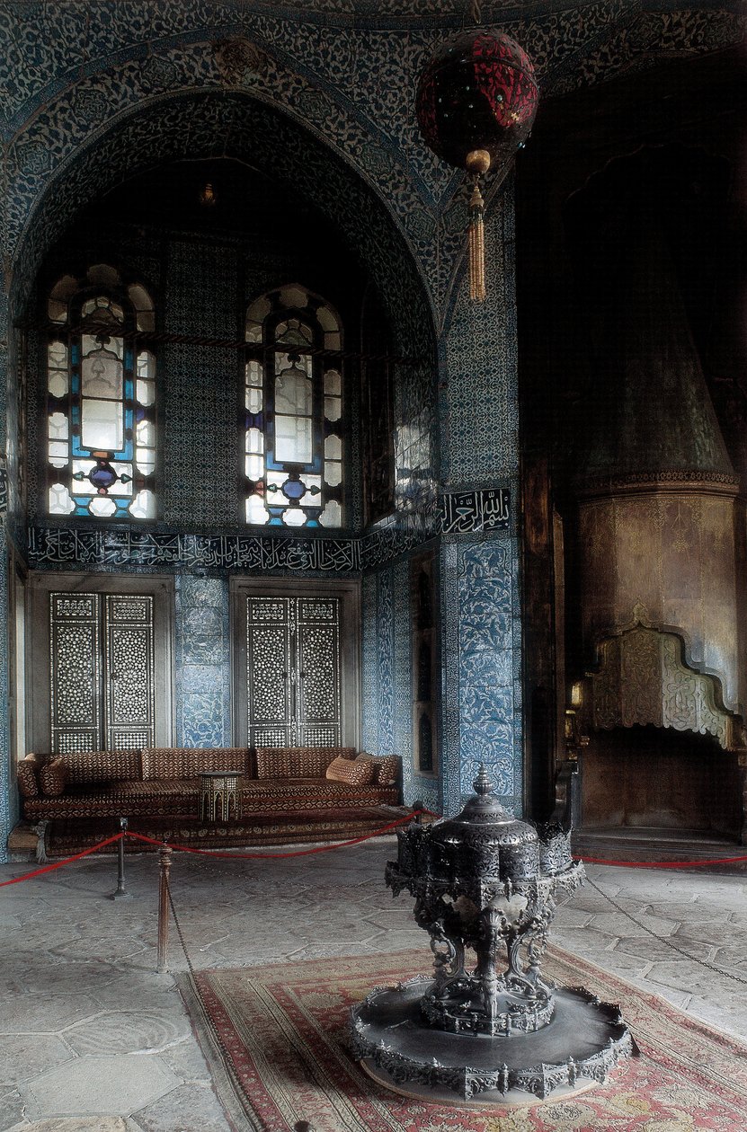 Arquitectura, Arte Otomana: Palácio Topkapi (Topkapi Saray) residência urbana principal e oficial do sultão otomano, de 1465 a 1853. Palácio construído entre 1475-1478. Turquia, Istambul. de Ottoman School