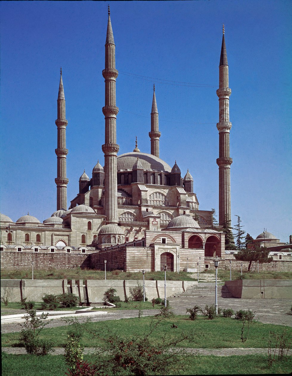 Vista da Mesquita de Selimiye (1575) de Ottoman School