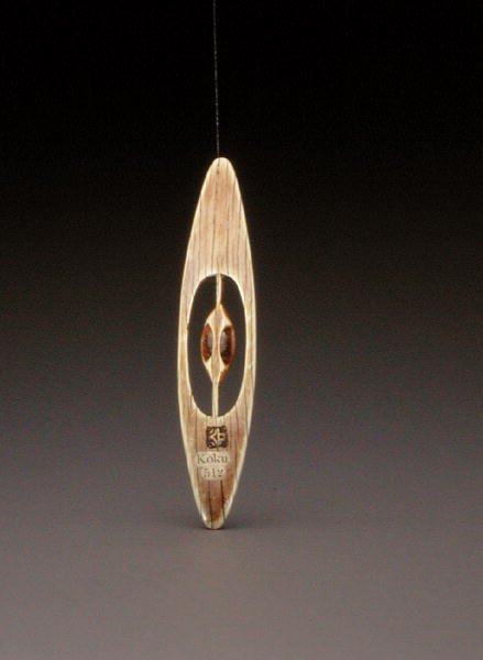 Netsuke representando um vaivém de tecelagem, com o selo de Kokusai, c.1860 (verso de 195497) de Ozaki Kokusai