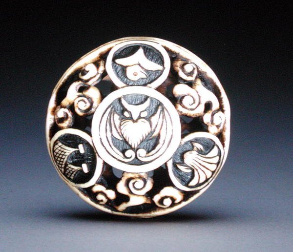Netsuke, c.1870 (ver 195483) de Ozaki Kokusai