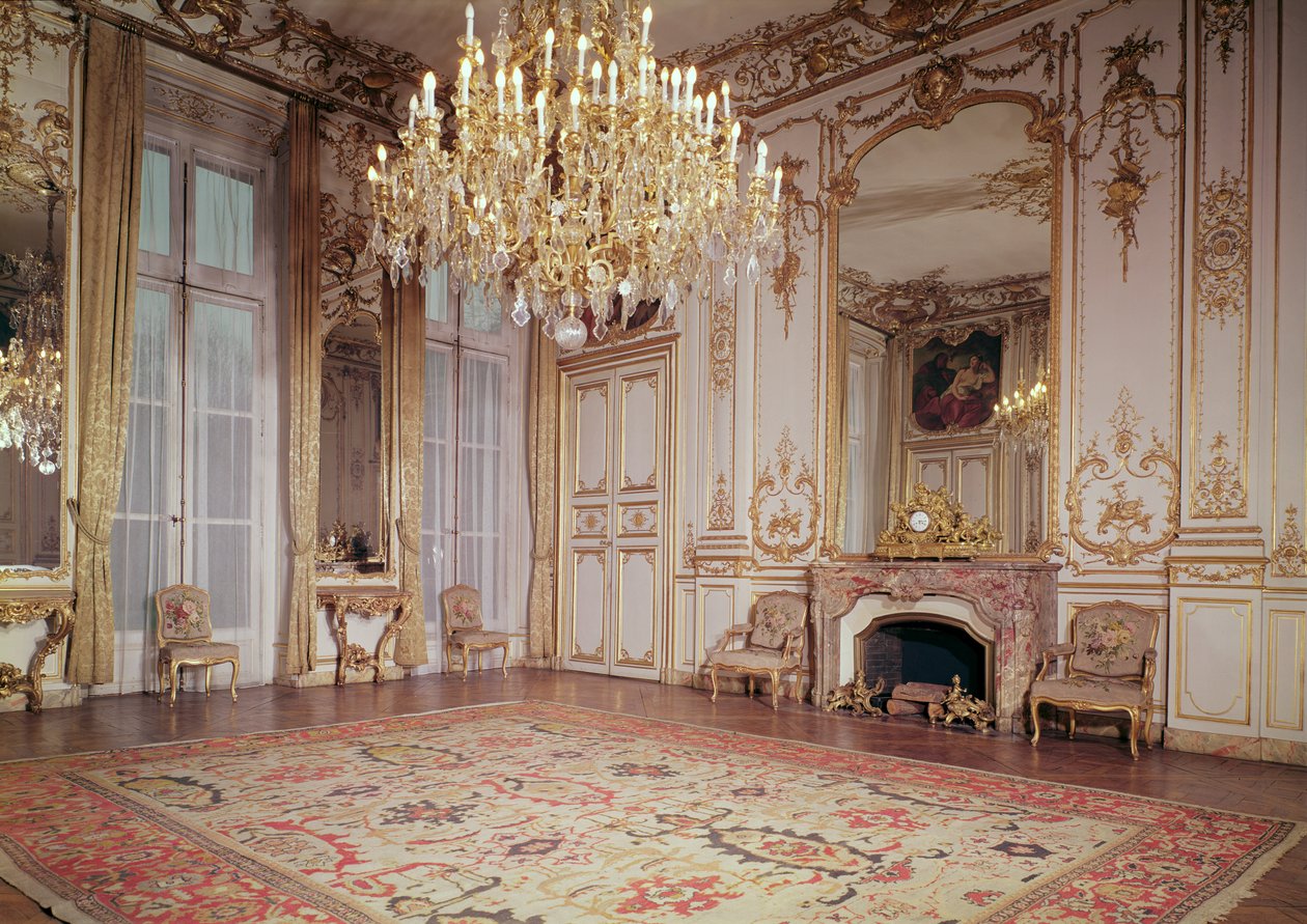 Vista do interior do Grand Salon no térreo, c.1722-33 de P. and Leroux, J. B. Lassurance
