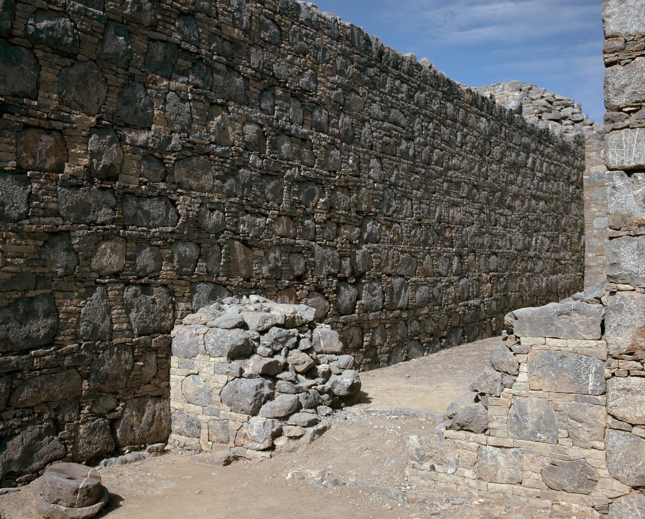 stupa budista de Dharmarajika, século II-1 a.C. de Pakistani School
