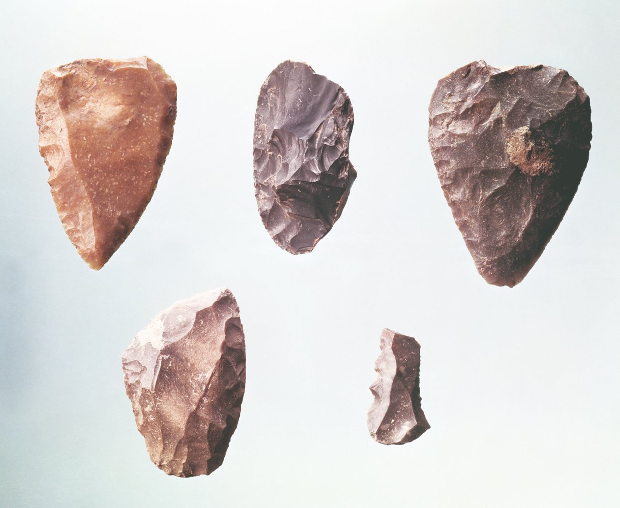 Ferramentas de pedra pré-históricas, da Grotte de Placard, 80000-35000 aC (sílex) de Paleolithic