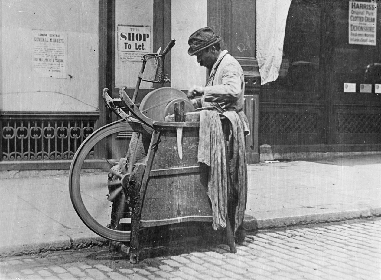 Um moedor de facas de Londres, 1894 de Paul Martin