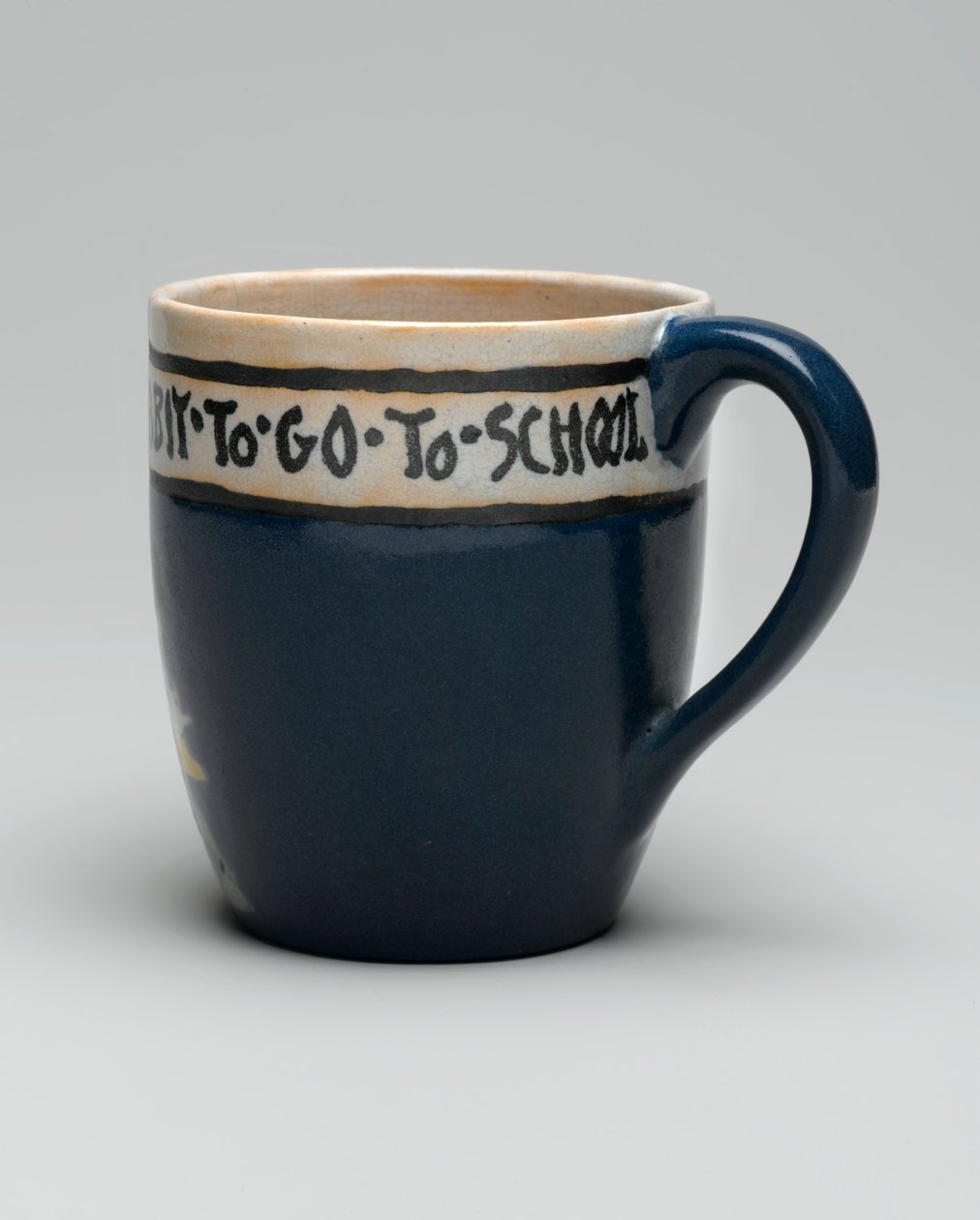 Caneca, é o hábito de coelho jovem para ir para a escola, 1917 (louça de barro vidrada) de Paul Revere