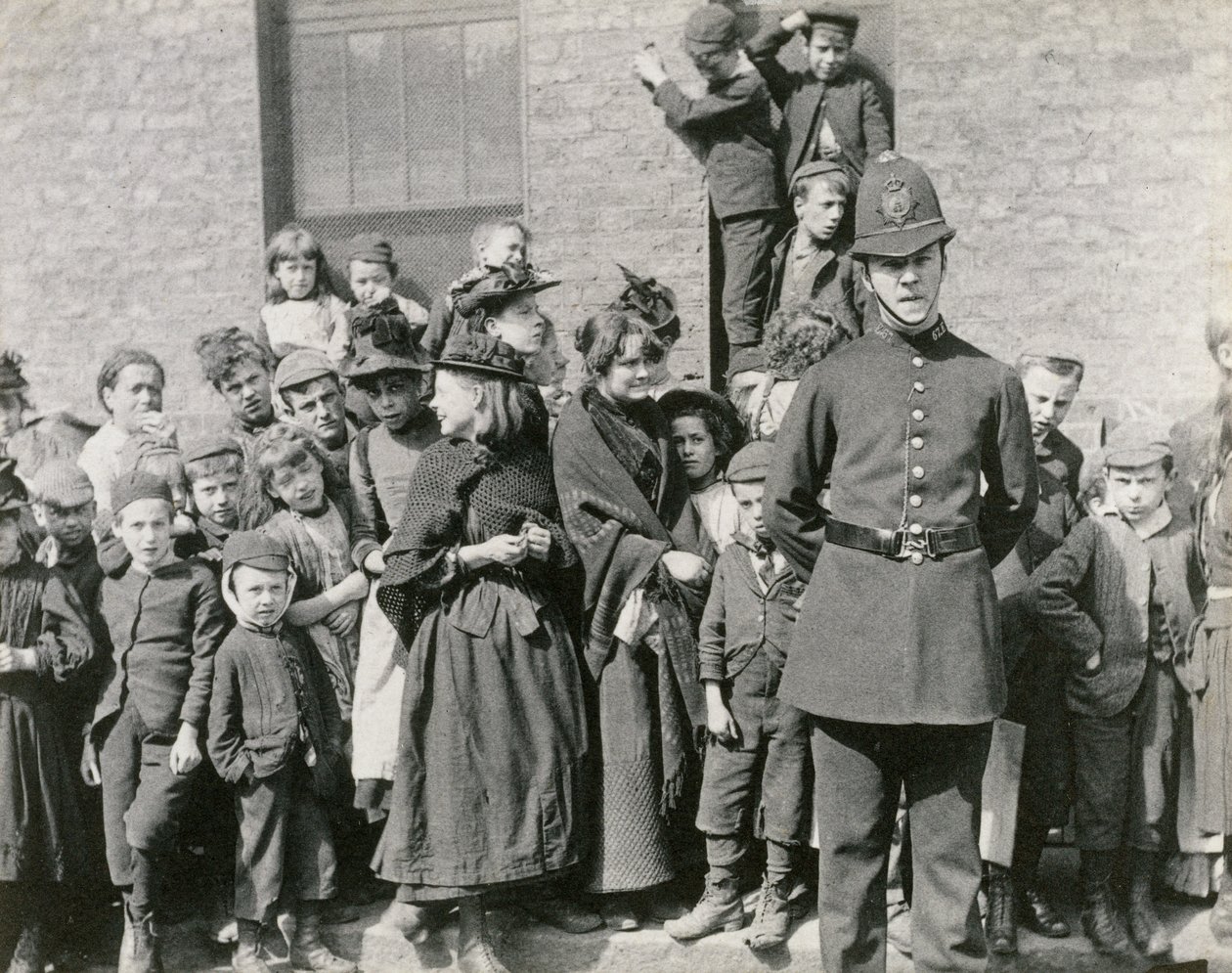 Funeral de um policial de Londres, 1894 de Paul Martin