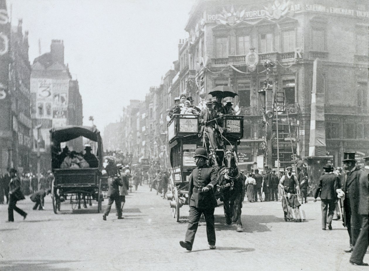 Ludgate Circus, Londres, preparado para o Jubileu de Diamante da Rainha Vitória, 1897 de Paul Martin