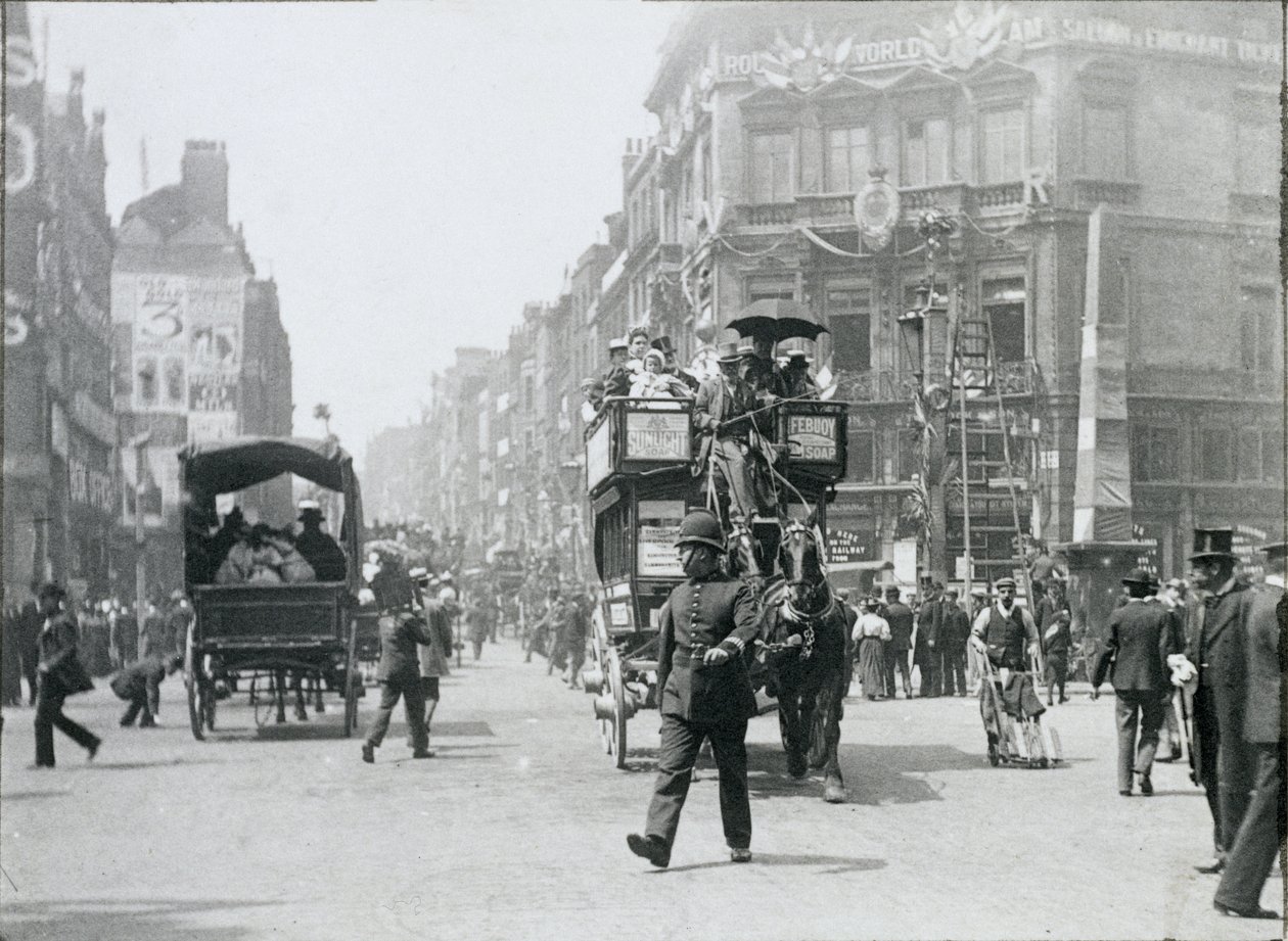 Ludgate Circus, Londres, preparado para o Jubileu da Rainha, 1897 de Paul Martin