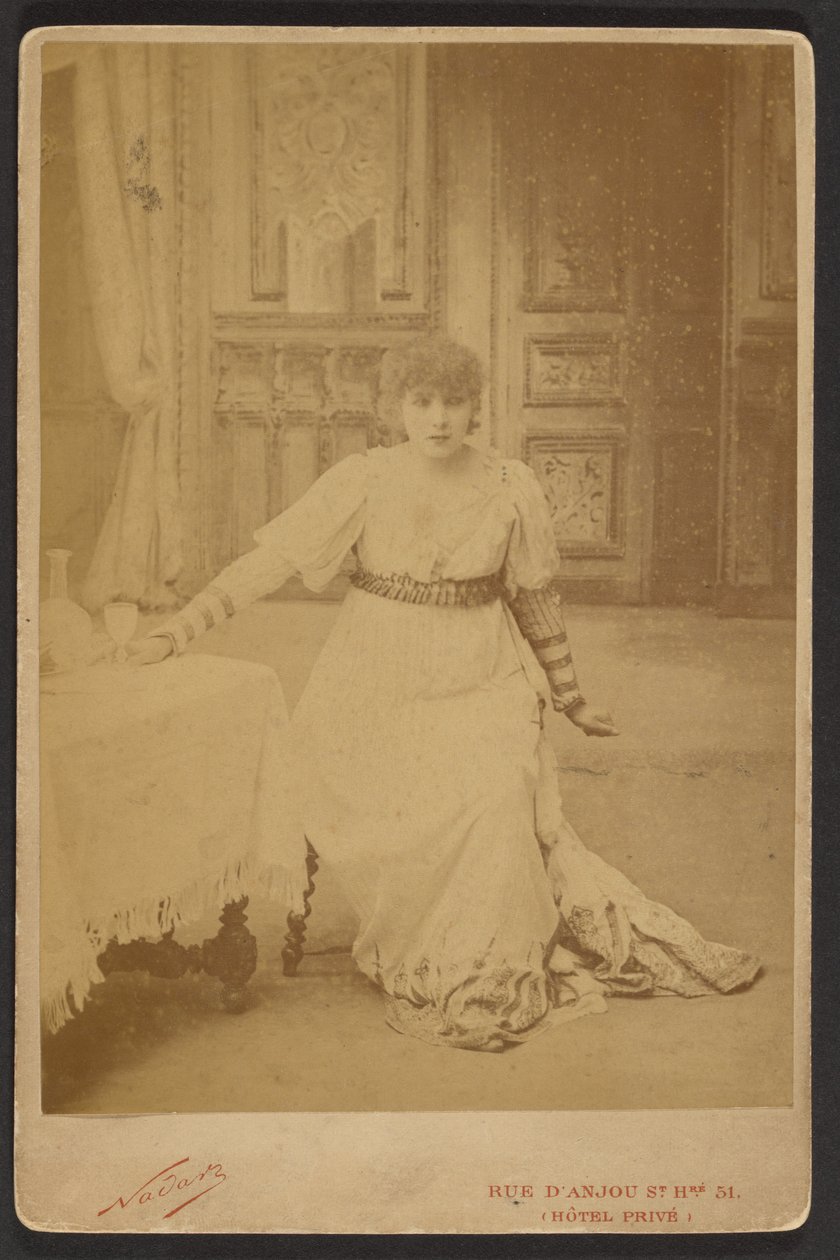 Sarah Bernhardt als Floria in La Tosca de Paul Nadar