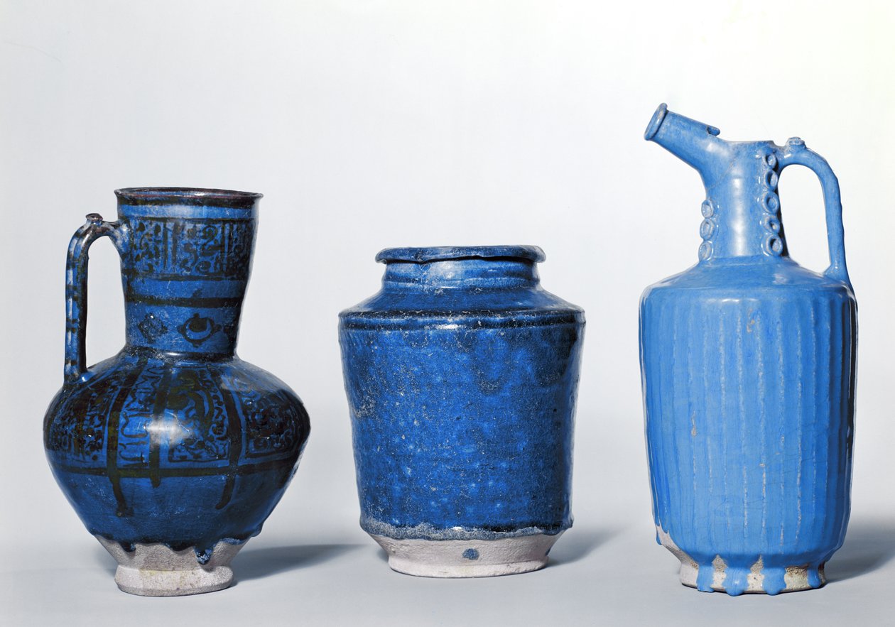 Jarras, com esmaltes azuis, Rayy, do século XII ao XIII (louça de barro) de Persian School