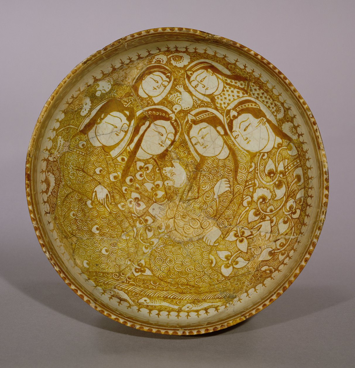Tigela, de Kashan, Irã, período Seljúcida, 1211-12 AD (pasta de pedra com brilho sobre esmalte) de Persian School