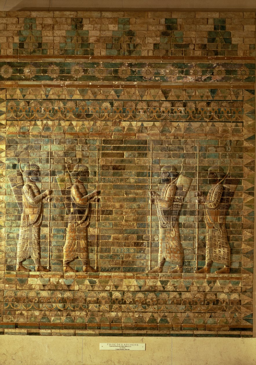 Friso de arqueiros dos reis persas, do palácio de Dario, o Grande (548-486 aC) em Susa, Irã, período Aquemênida, c.500 aC (tijolo policromado) (ver também 24958 e 71521) de Persian School