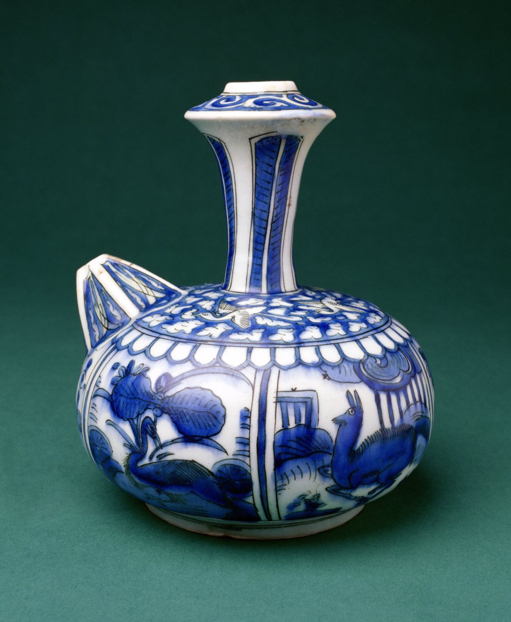 Safávida Azul e Branco Kendi, 1600-50 (cerâmica submersa pintada) de Persian School
