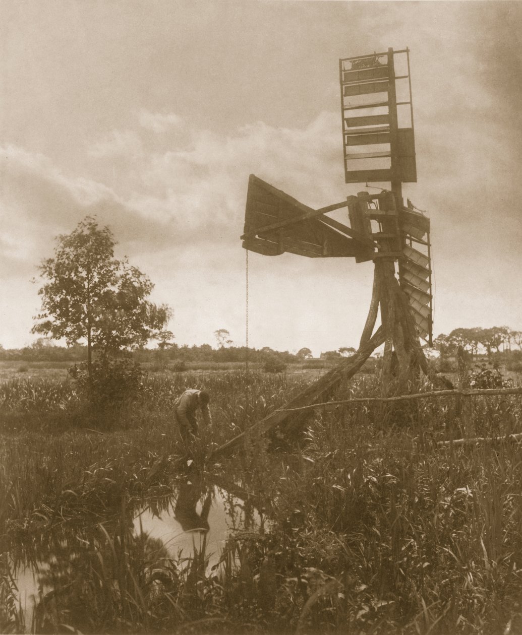 Um moinho de água arruinado, vida e paisagem na Broads Norfolk, c.1886 de Peter Emerson und Thomas Goodall