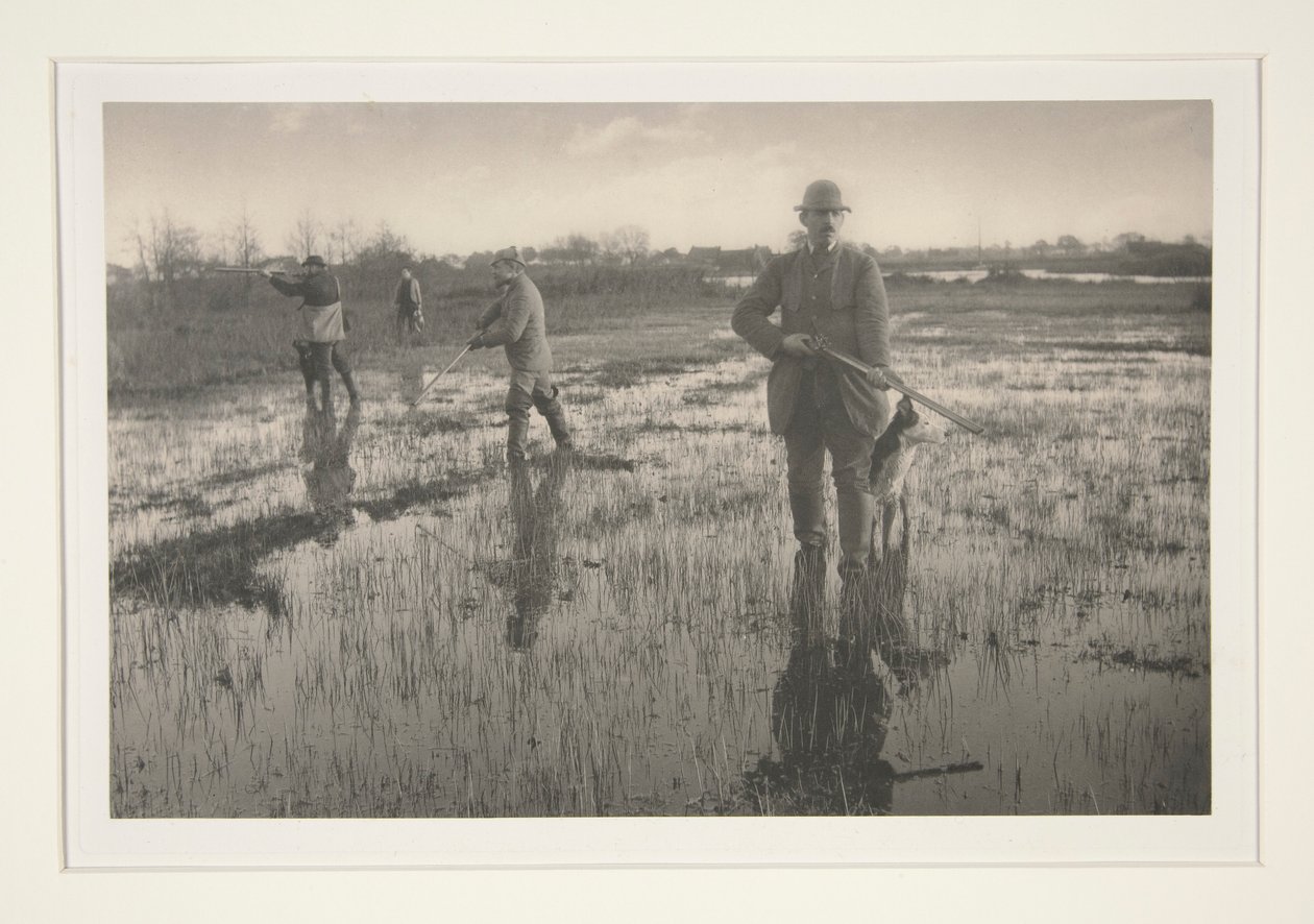 Homens a caçar num pântano de Peter Henry Emerson