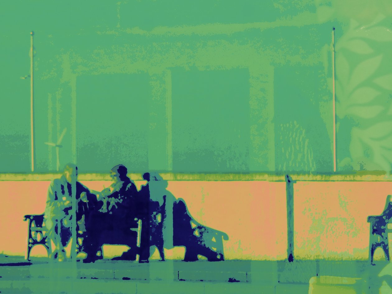 HARTLEPOOL COUPLE, 2014 (foto digitalmente aprimorada) de Peter McClure