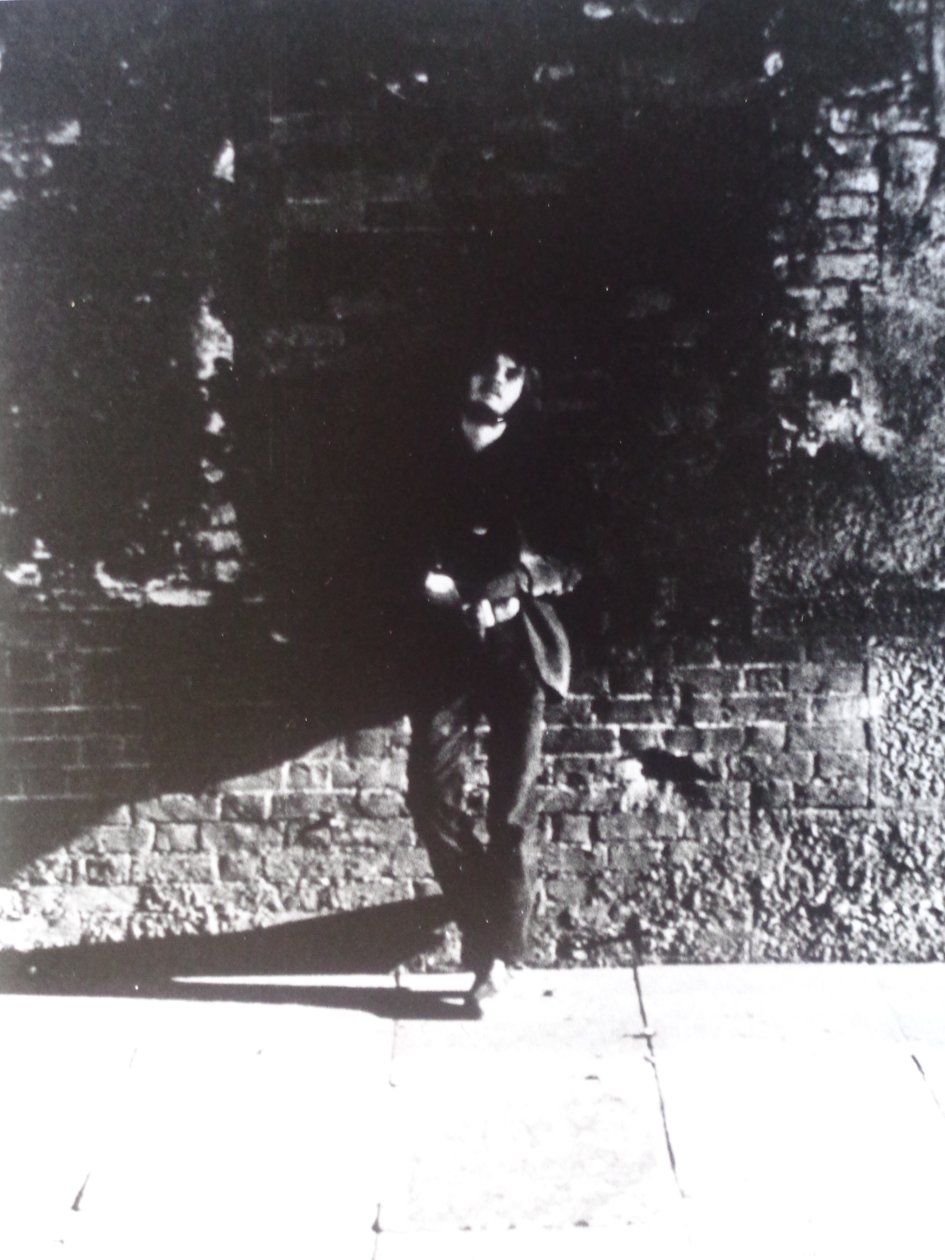 VINTAGE B & W FOTO No. 7, 1974 (FOTOGRAFIA) de Peter McClure