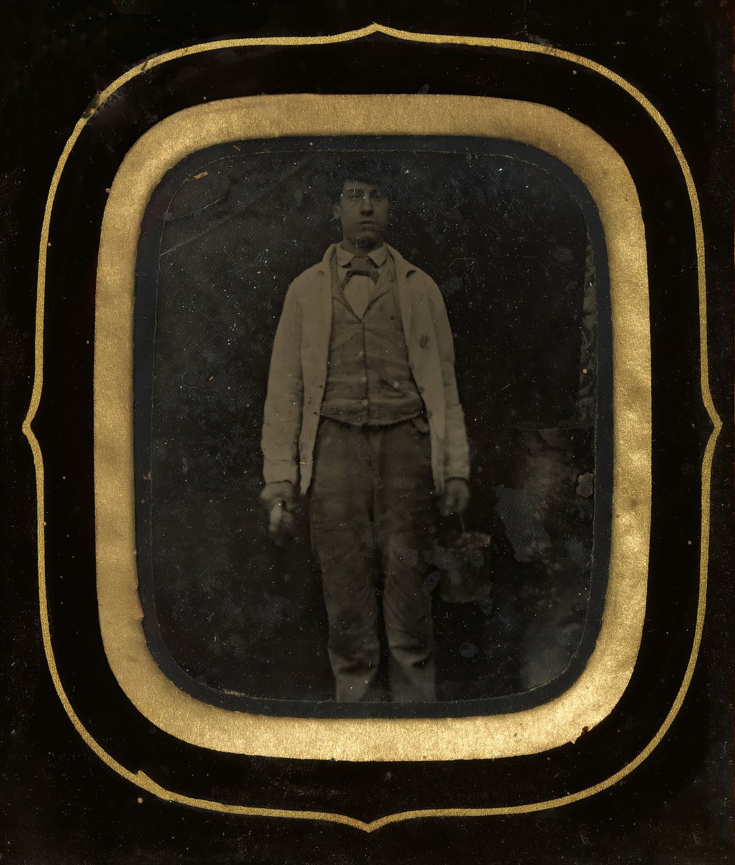 Homem com balde e pincel, final dos anos 1850-60. de Peter Ralston