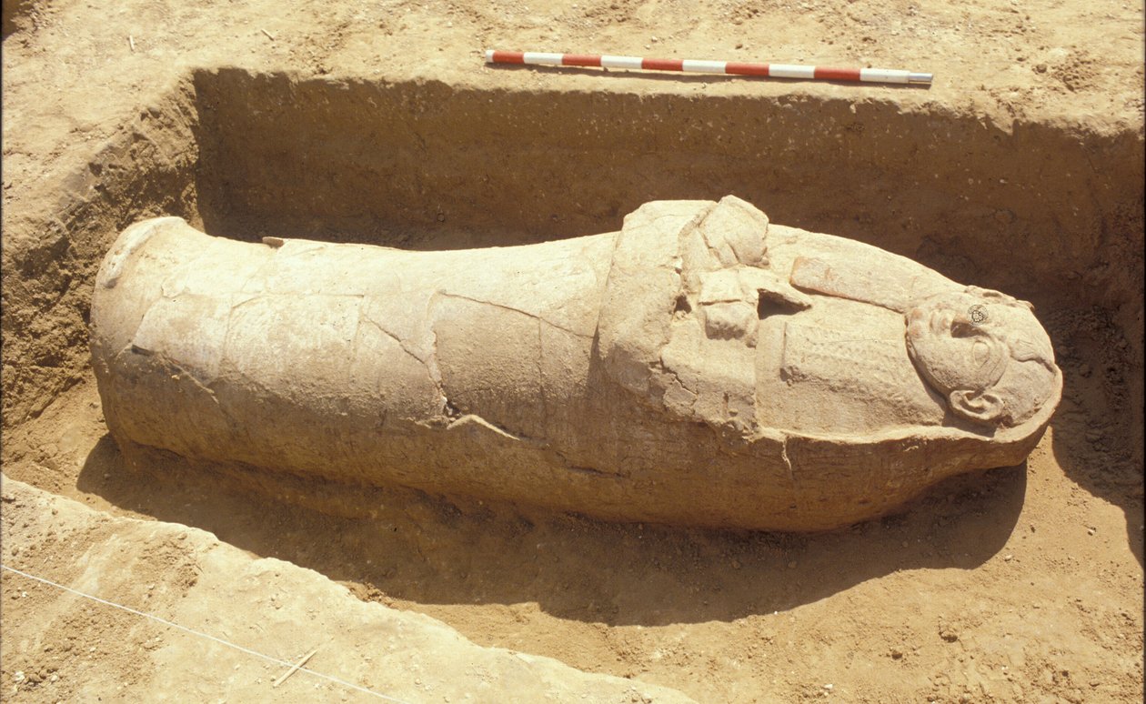 Sarcophaus antropoide de Phoenician