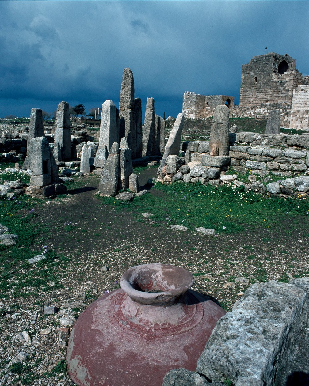 O Templo dos Obeliscos de Phoenician Phoenician