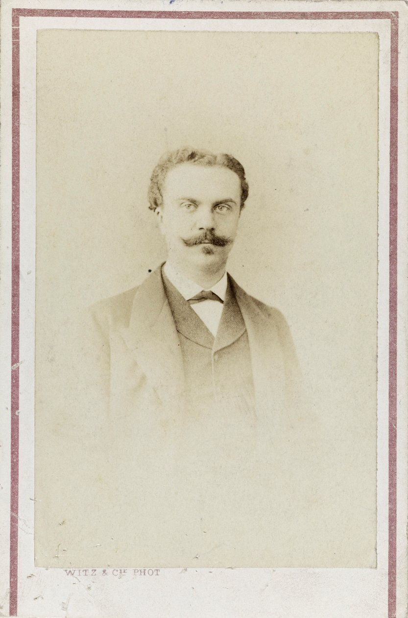 Retrato de Guy de Maupassant, c. 1880. de Photo studio Witz and Cie.