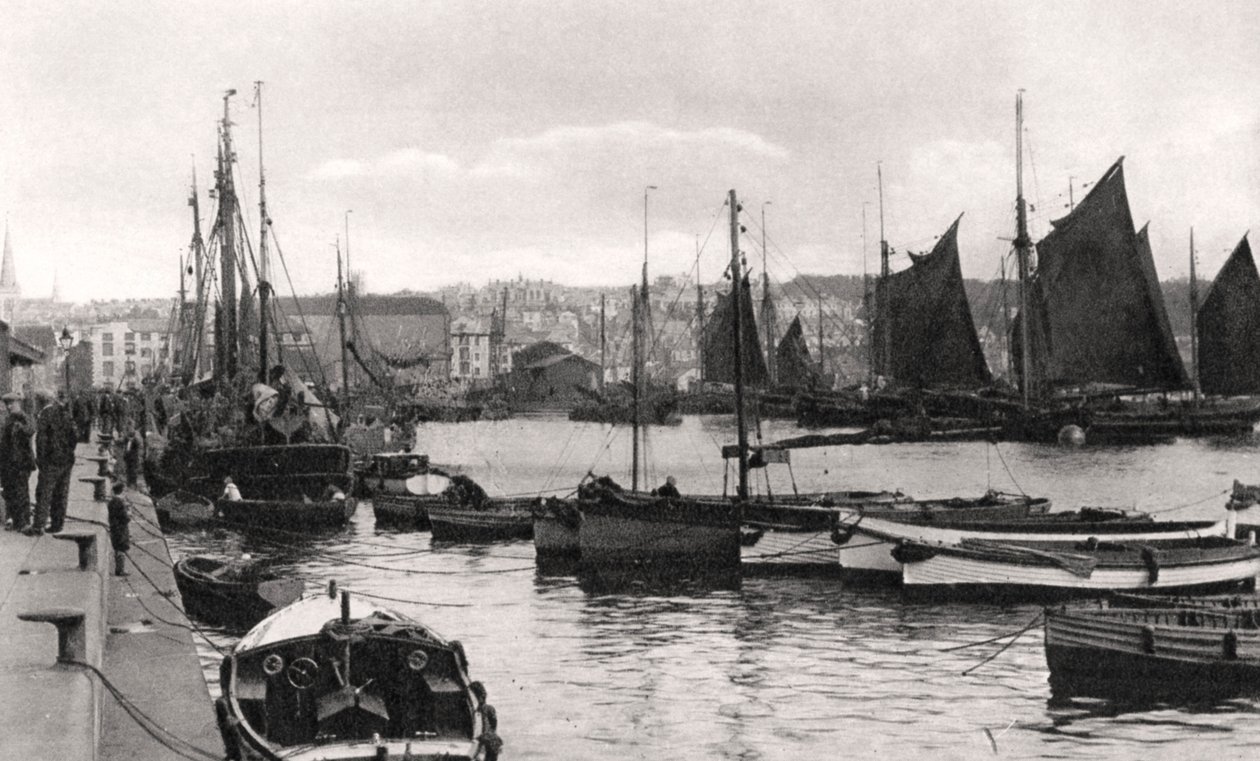 O Barbican, Plymouth, Devon, início do século XX. de Photochrom Co Ltd of London