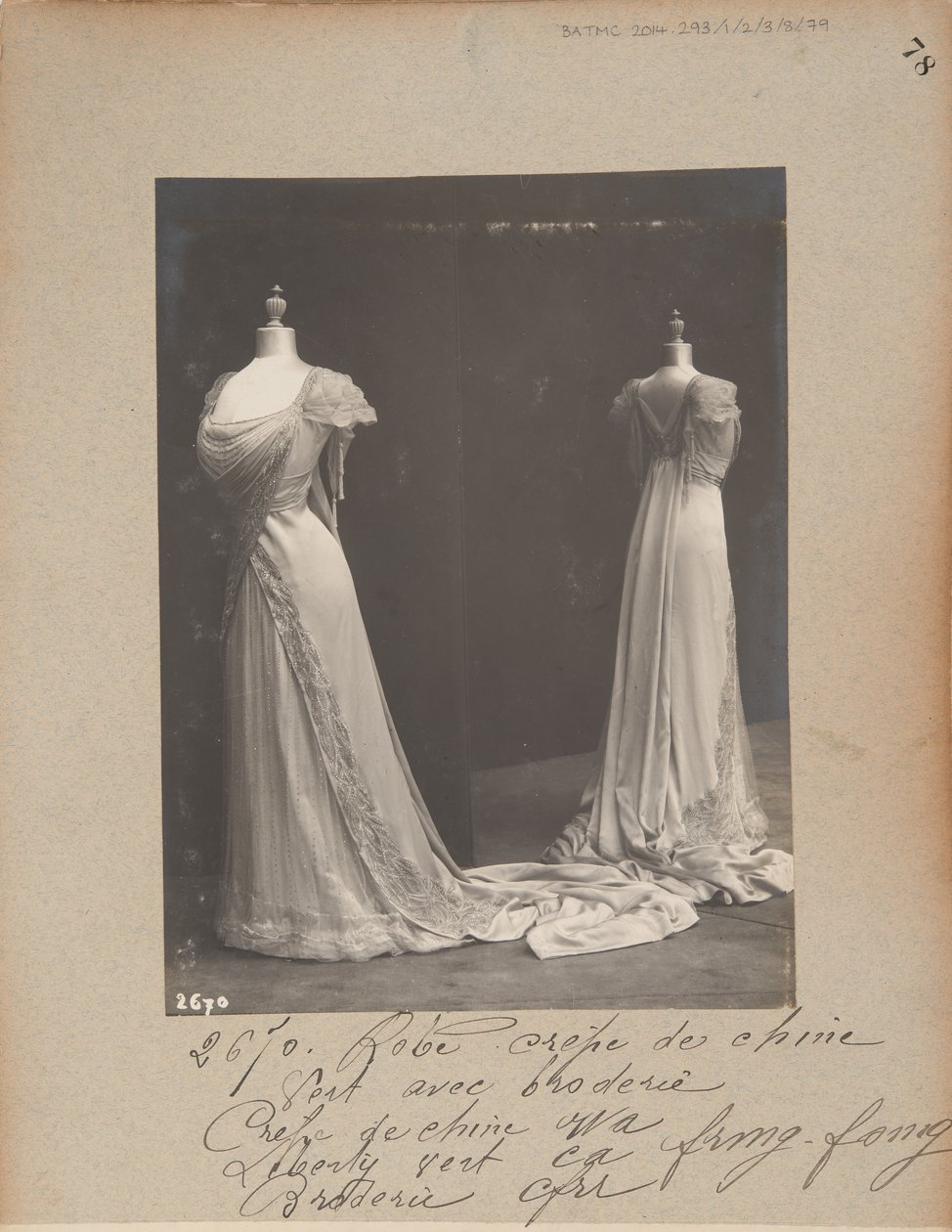Página de Álbum: House of Worth, Vestido de Bola de Photographer French