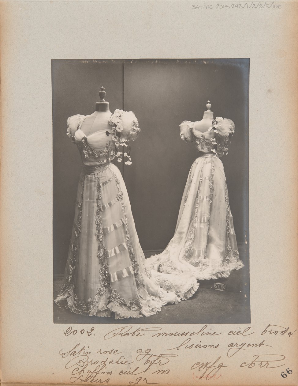 Página de Álbum: House of Worth, Vestido de Bola de Photographer French
