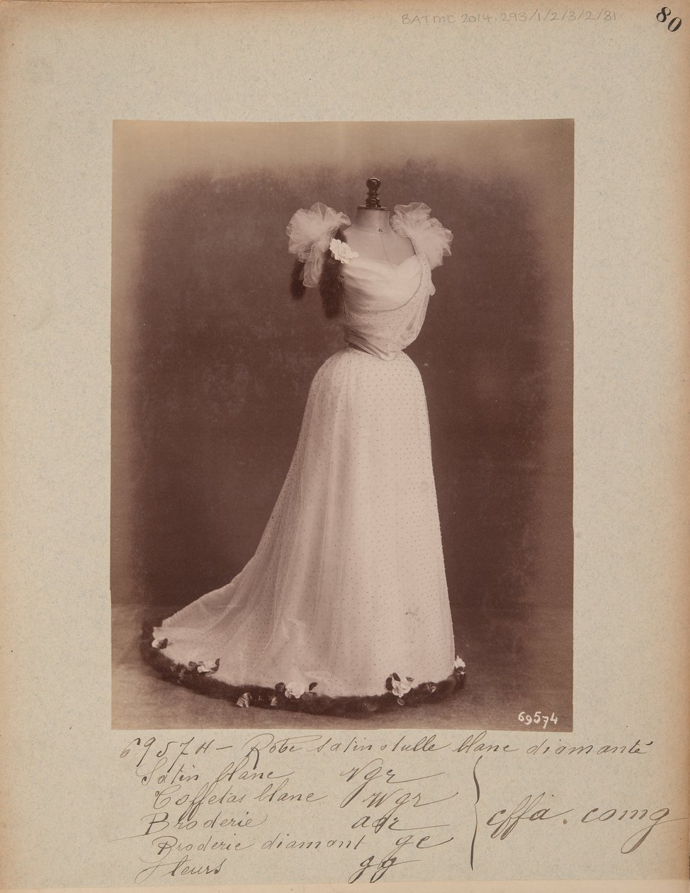 Página de Álbum: House of Worth, Vestido de Bola de Photographer French