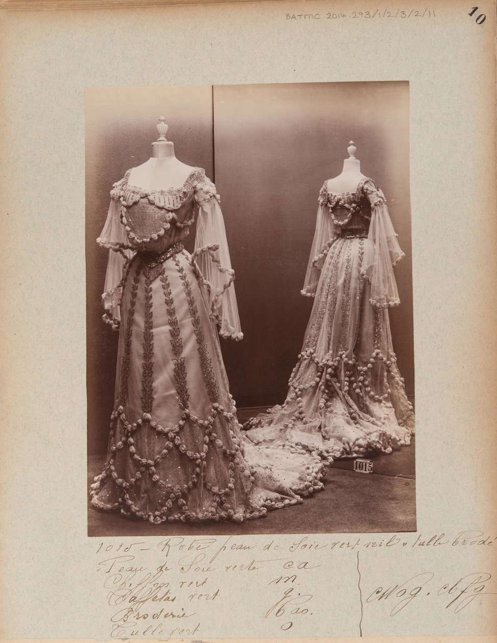 Página de Álbum: House of Worth, Vestido de Bola de Photographer French