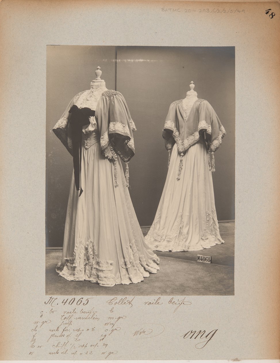 Página de Álbum: House of Worth, Shoulder Cape de Photographer French