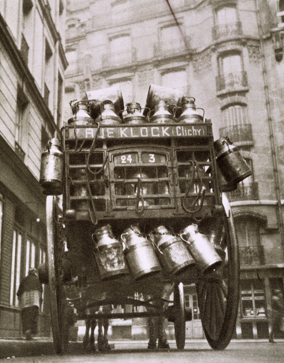 Cariole de leite em Clichy. de Photographer French