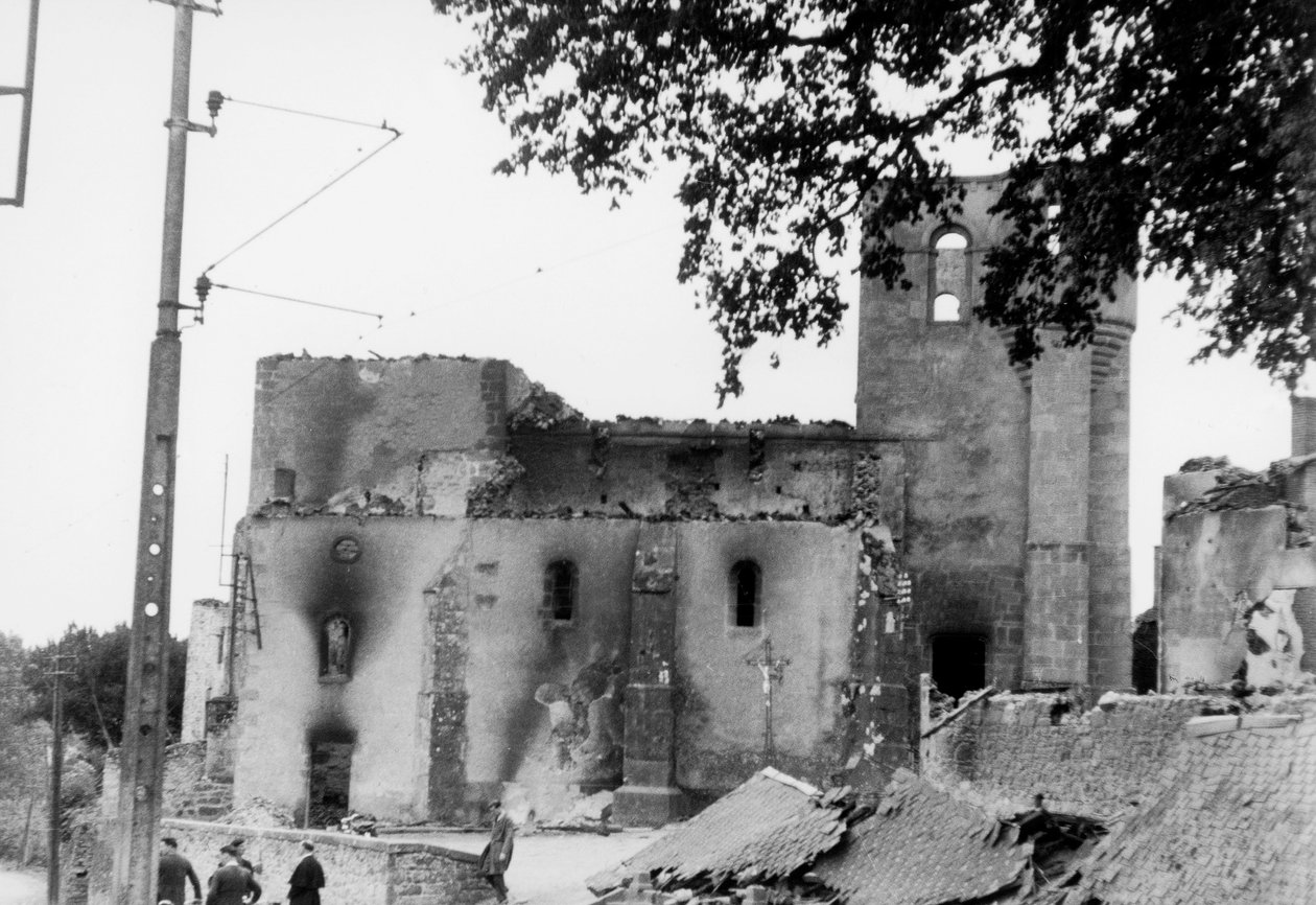 Massacre de Oradour-sur-Glane de Photographer French