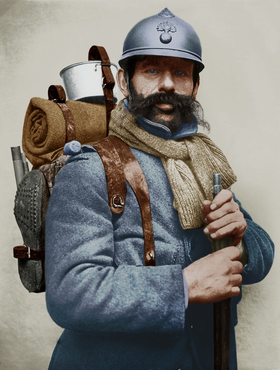 Retrato de um Soldado Francês em Uniforme Militar, Primeira Guerra Mundial (foto a cores) de Photographer French