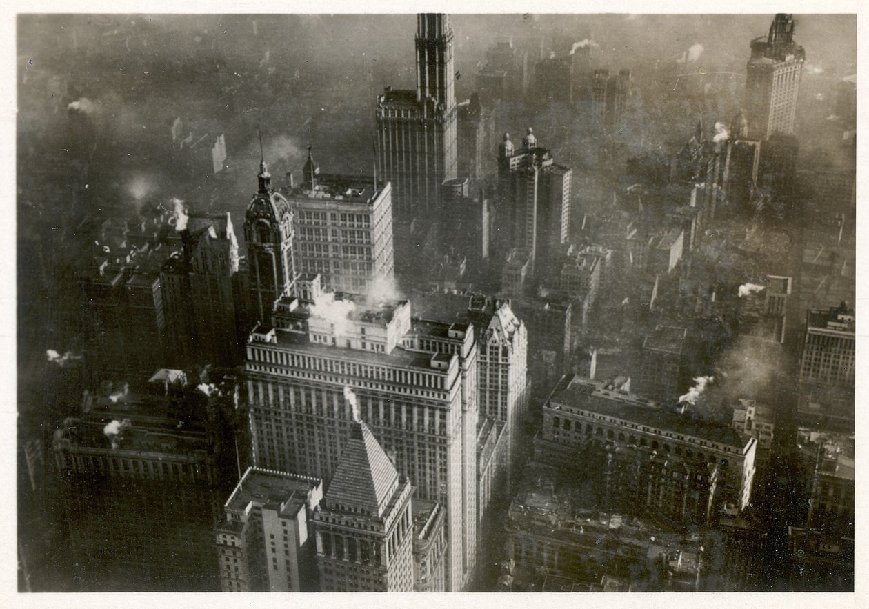 Foto aérea do centro de Manhattan, tirada da LZ 127 Graf Zeppelin, Nova York 1928 (foto a p-b) de Photographer German