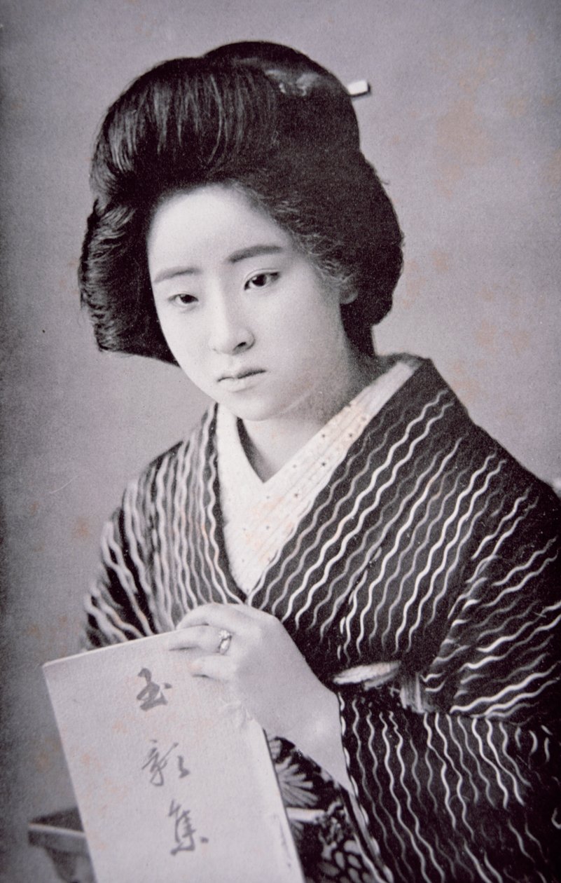 Menina Japonesa, c.1910 (foto a p/b) de Photographer Japanese